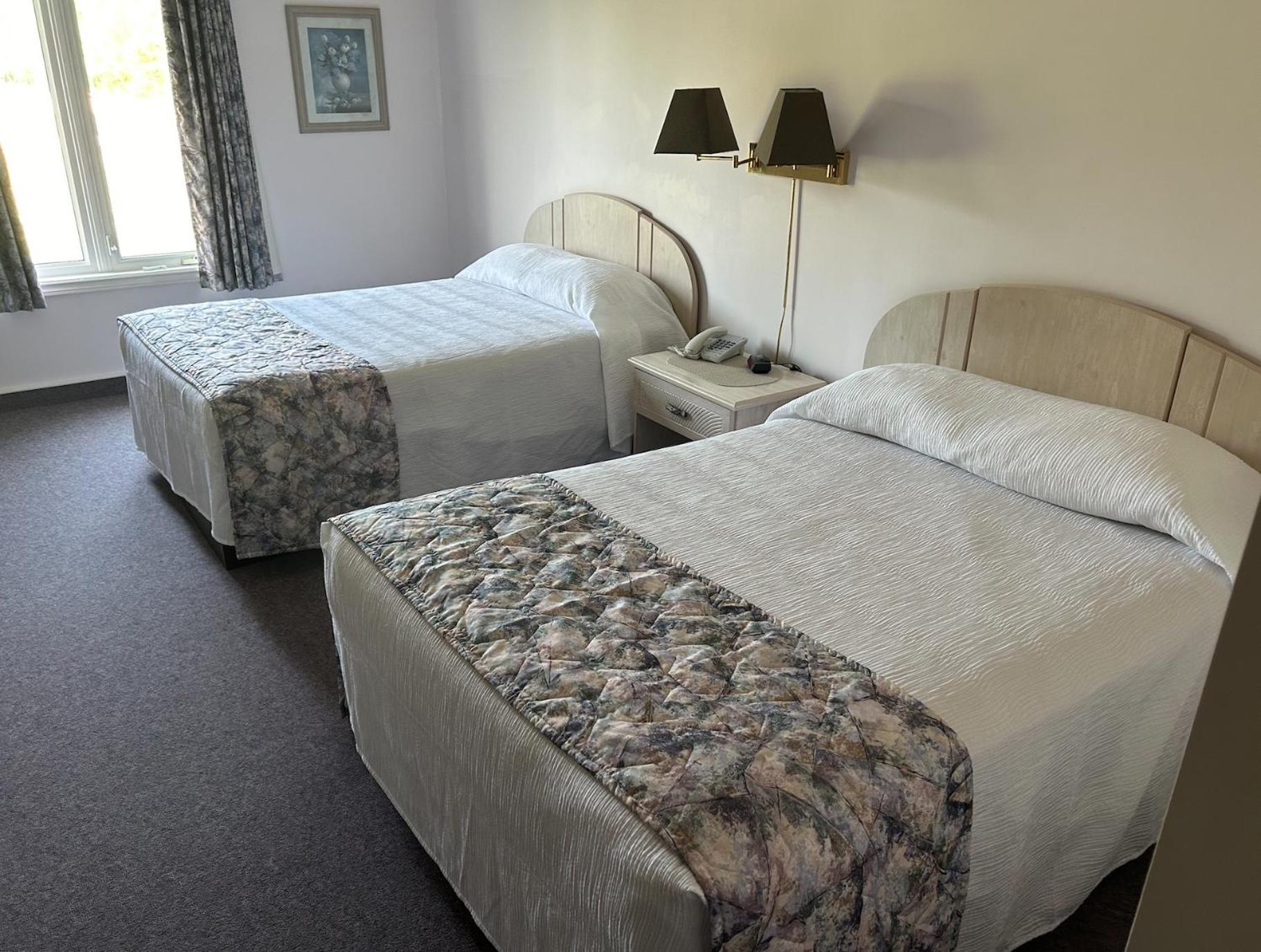 Centennial Motel Sauble Beach Buitenkant foto